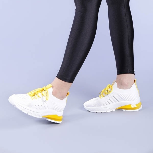 Γυναικεία αθλητικά παπούτσια Coralia κίτρινα, 4 - Kalapod.gr